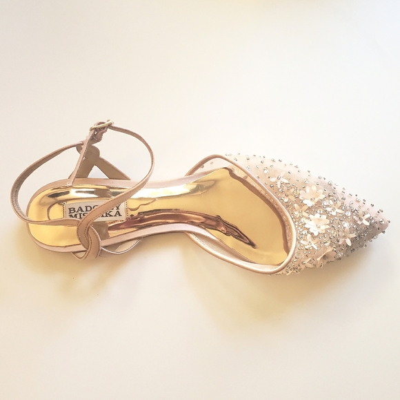 SOLD! Badgley Mischka Nude Carissa Flats 9 $198 - Picture 4 of 6